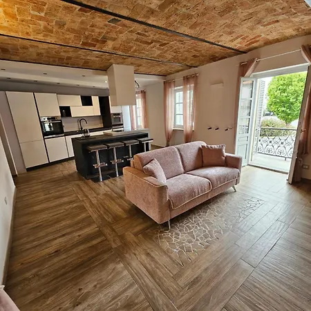 Casa Einaudi Apartment *