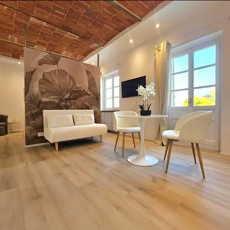 Casa Einaudi דירה אלבה